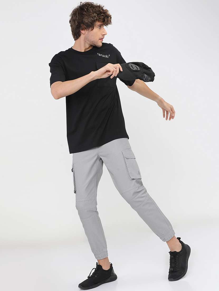 men mid rise solid cargos - 21375656 -  Standard Image - 4