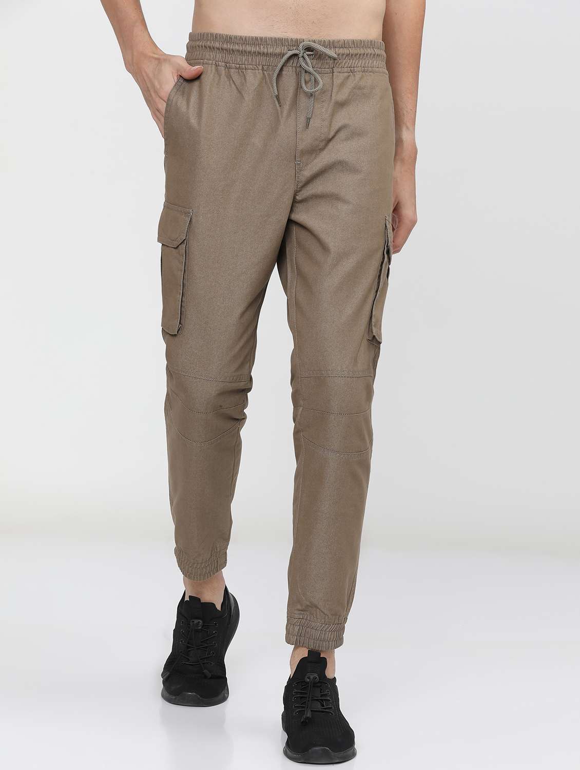 men mid rise solid cargos