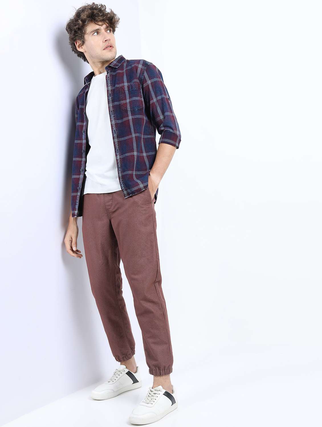 men mid rise solid joggers - 21375672 -  Standard Image - 4