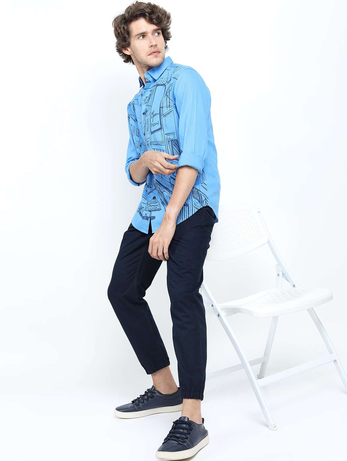 men mid rise solid joggers - 21375679 -  Standard Image - 4