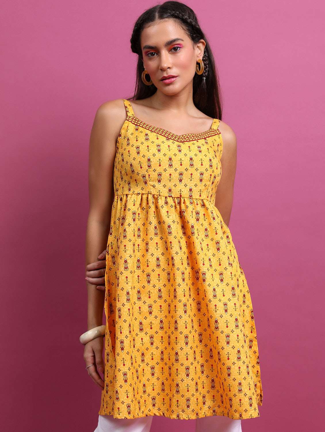women yellow cotton blend straight kurta - 21376035 -  Standard Image - 1
