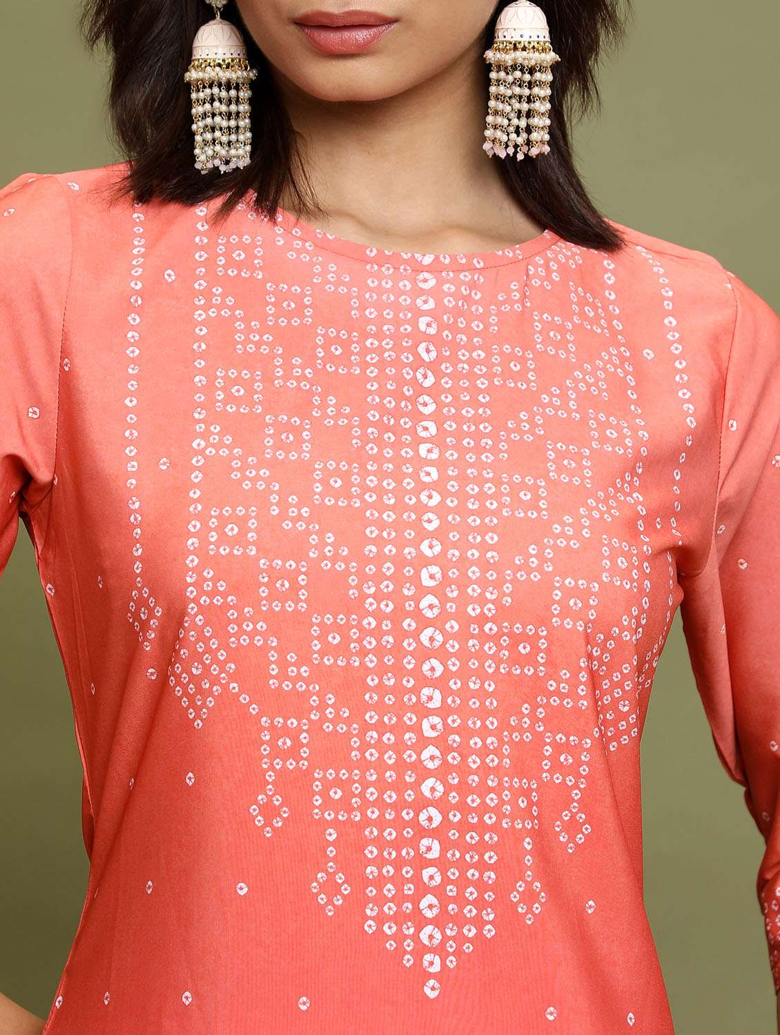 women three quarter sleeve straight kurta - 21376056 -  Standard Image - 4