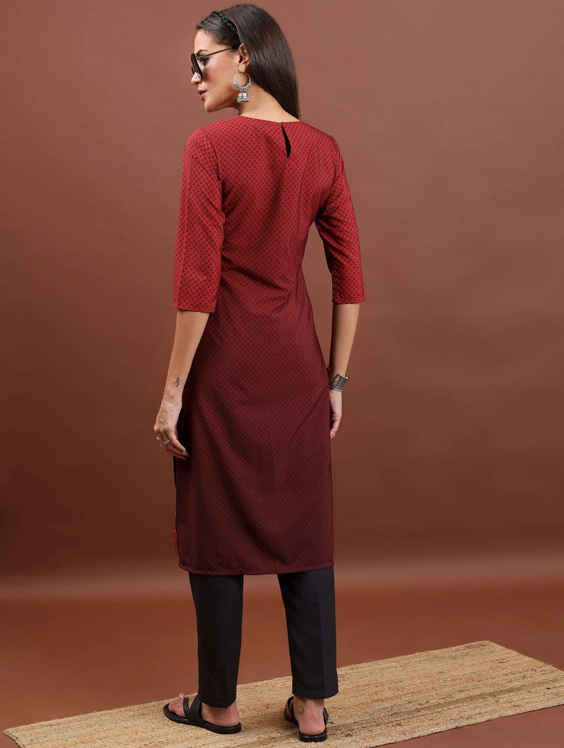 women three quarter sleeve straight kurta - 21376079 -  Standard Image - 1