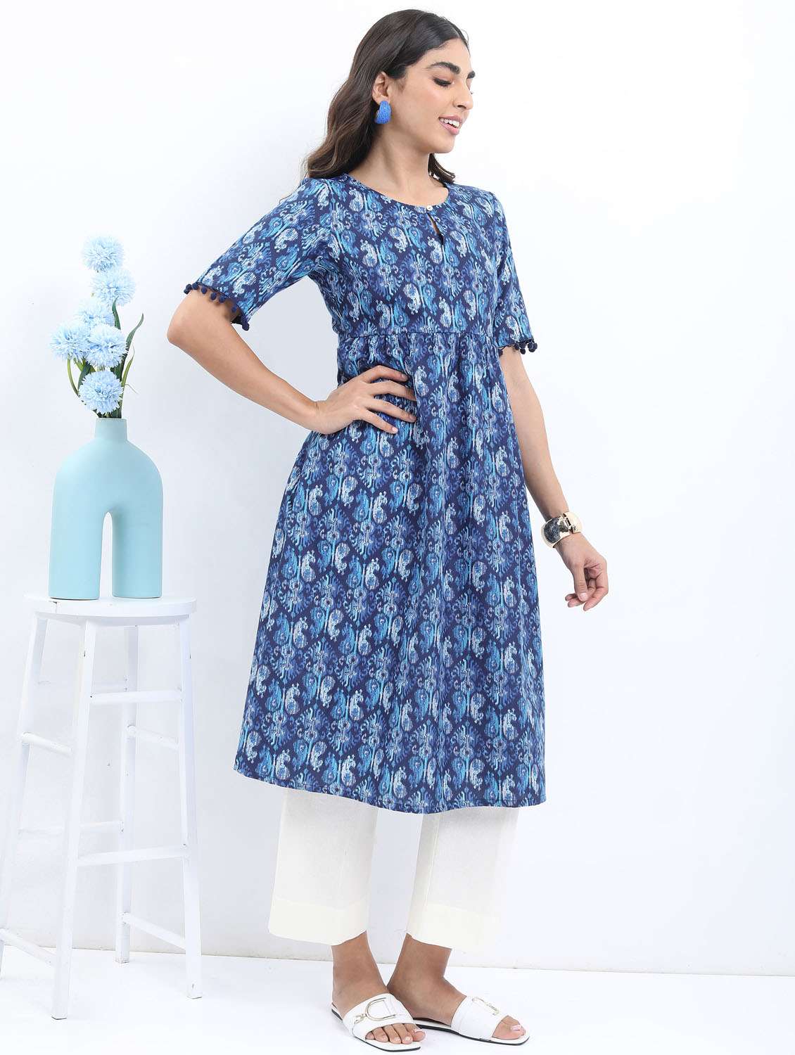 women navy blue cotton blend a-line kurta - 21376105 -  Standard Image - 1
