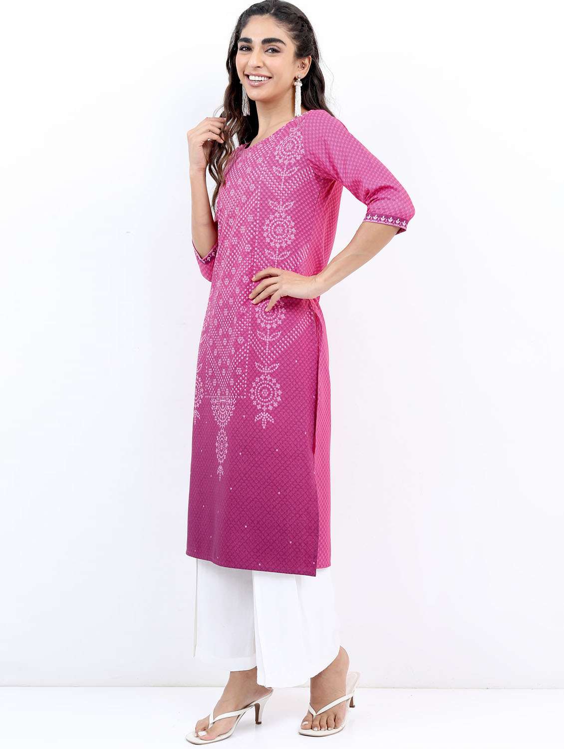 women three quarter sleeve straight kurta - 21376115 -  Standard Image - 1