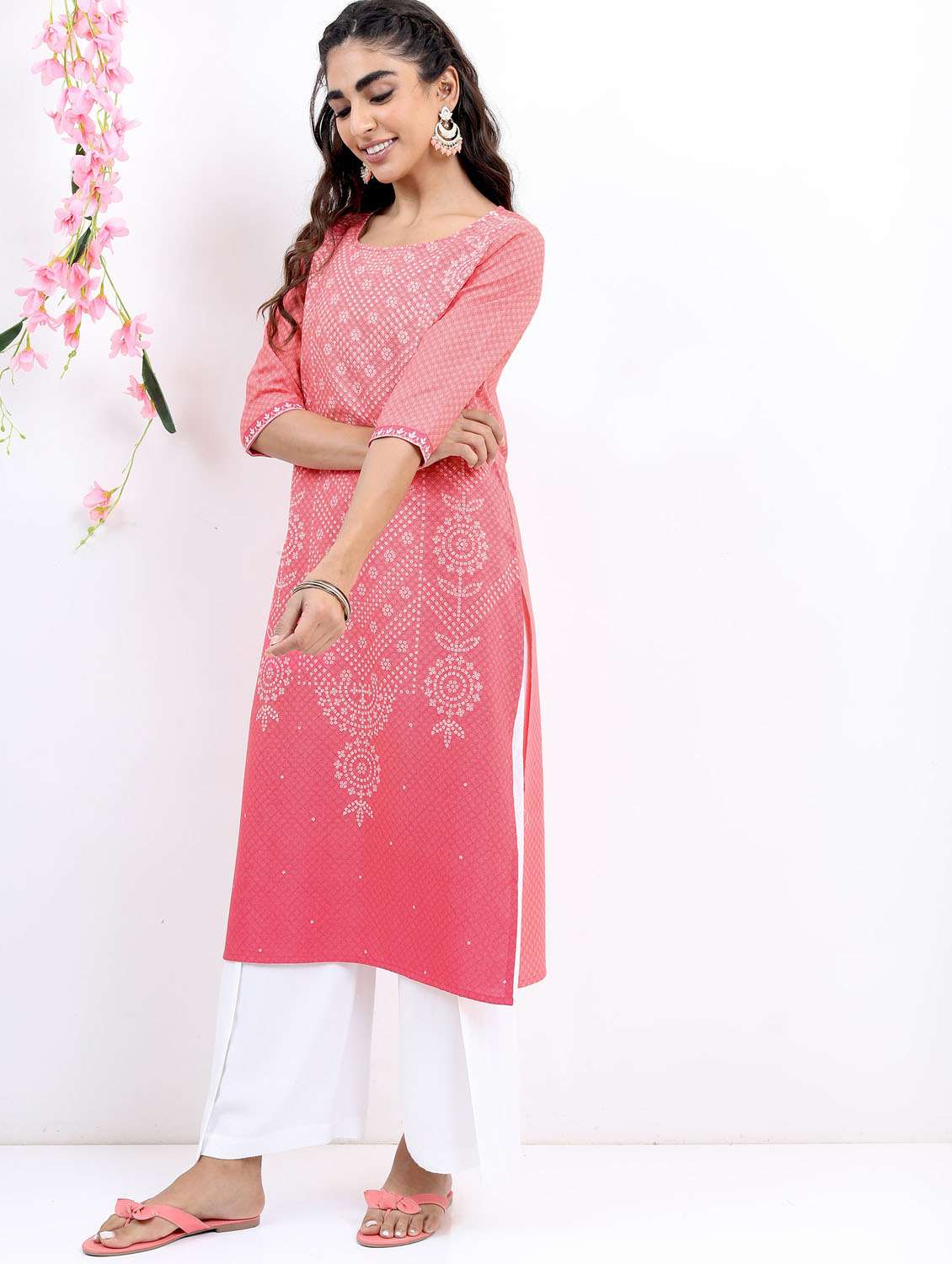 women three quarter sleeve straight kurta - 21376117 -  Standard Image - 1