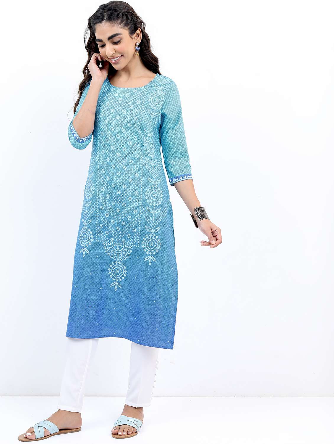 women three quarter sleeve straight kurta