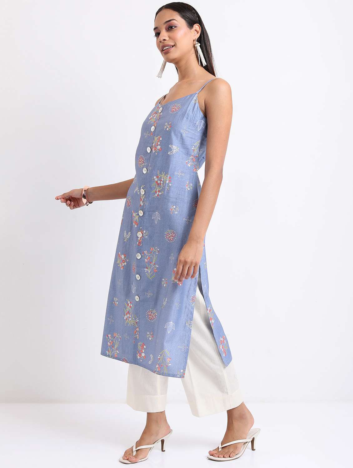 women blue cotton blend straight kurta