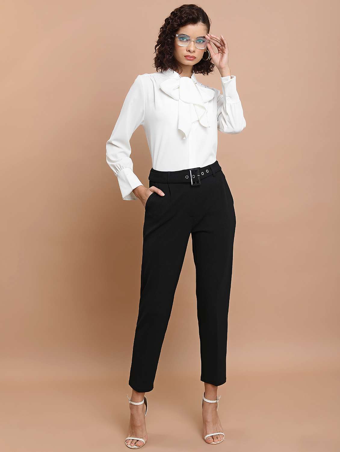 women solid mid rise cigarette pant - 21376200 - Standard Image - 4