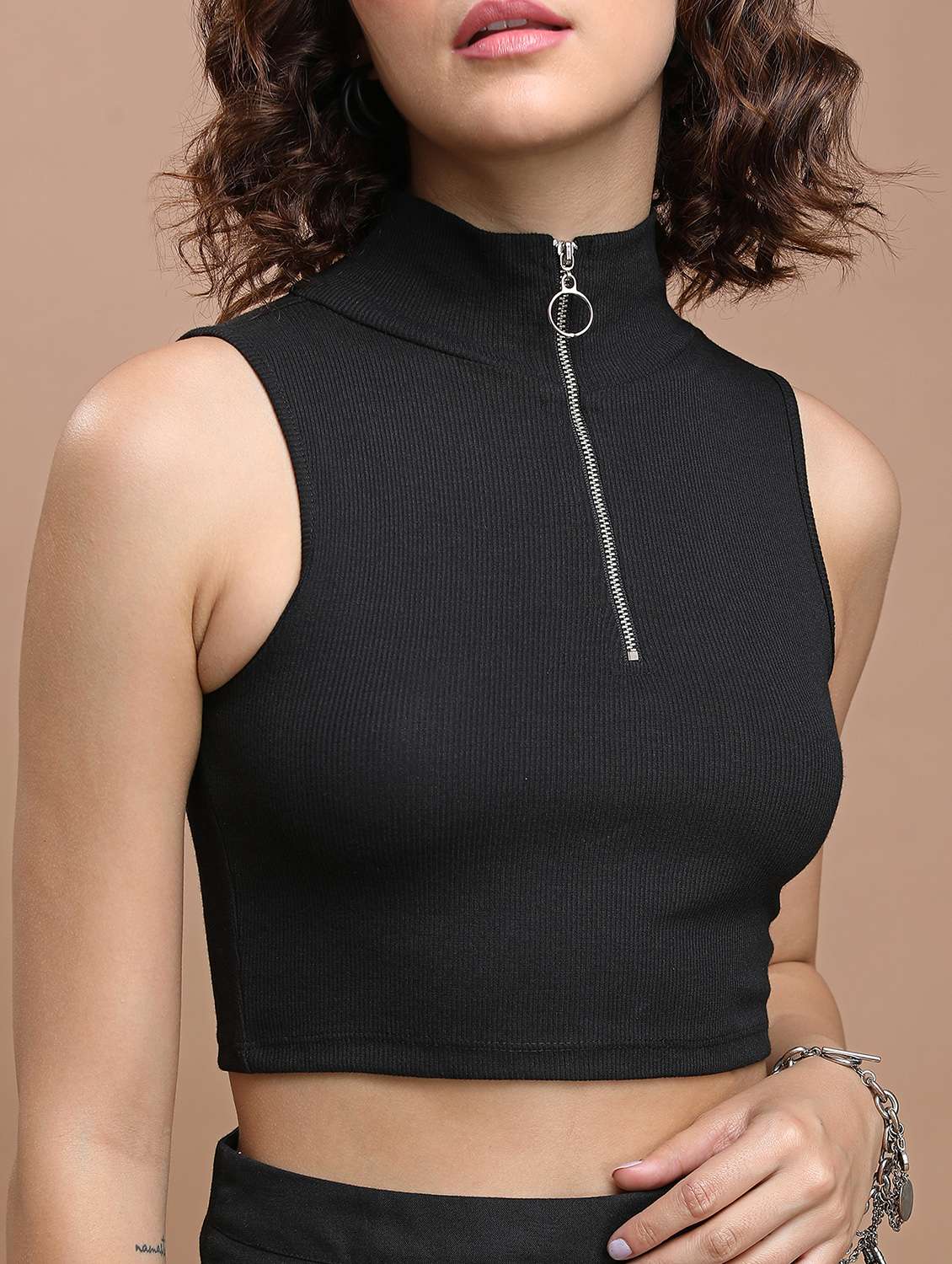 women black cotton blend crop top - 21376319 -  Standard Image - 4