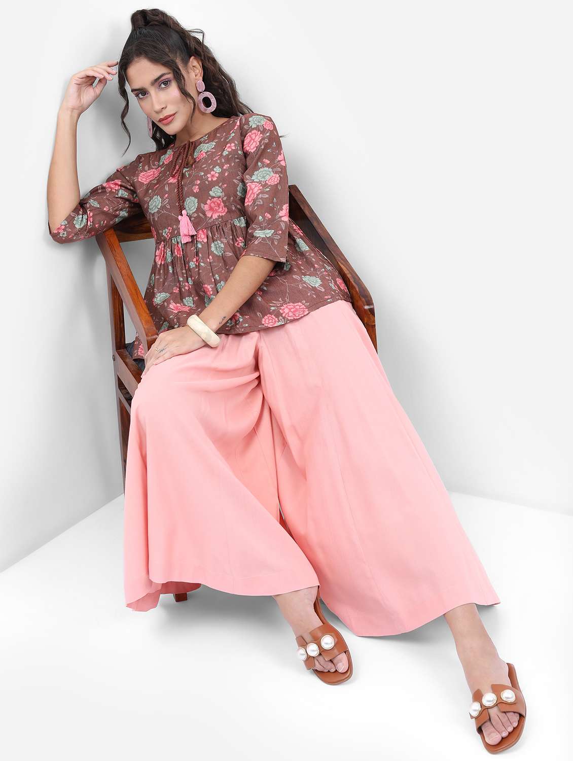 brown floral printed peplum top - 21376384 - Standard Image - 4