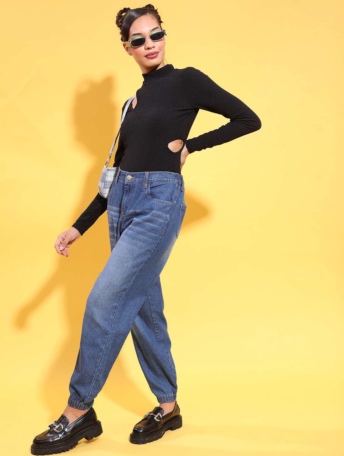 black solid regular top - 21376440 - Standard Image - 4