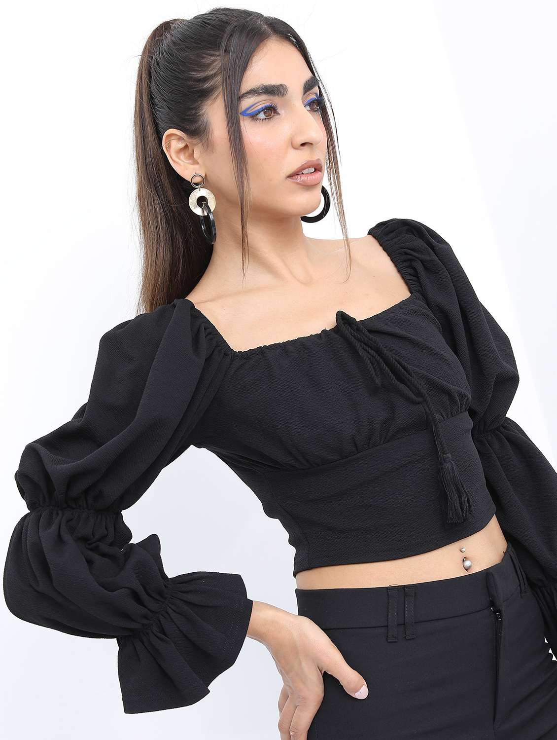 women black cotton blend crop top