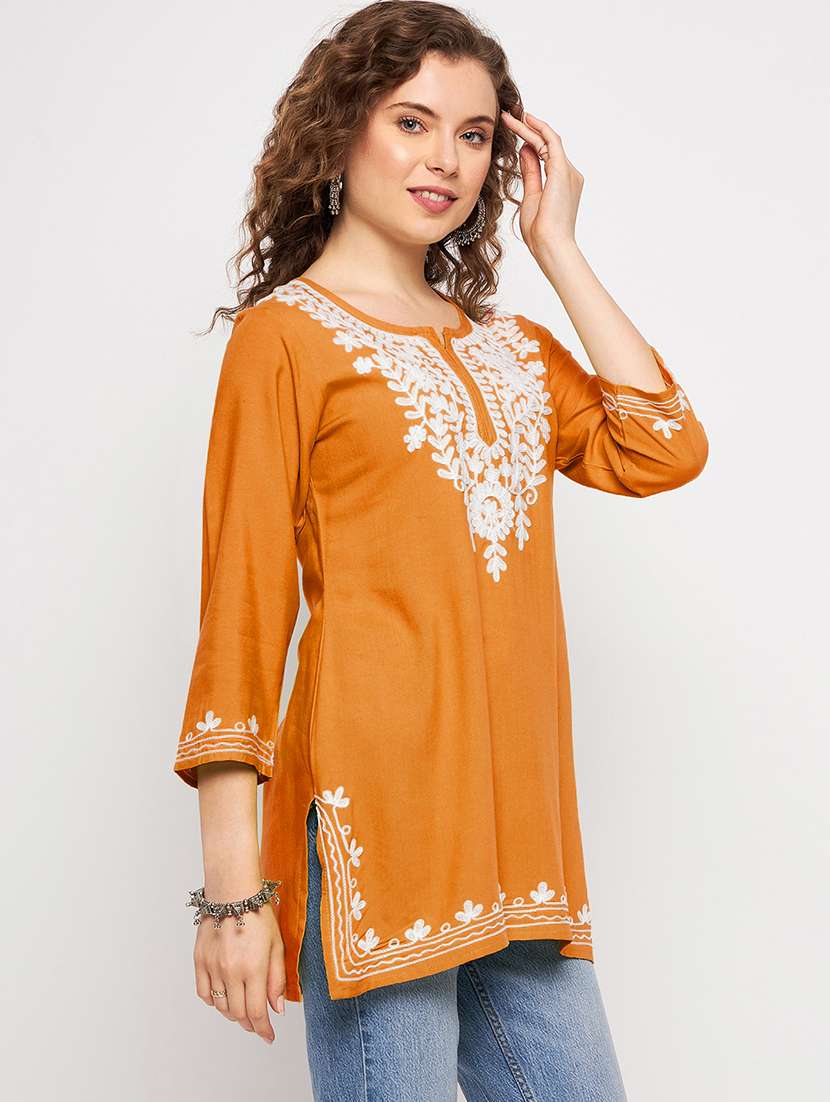 women three quarter sleeve straight kurti - 21376658 -  Standard Image - 1