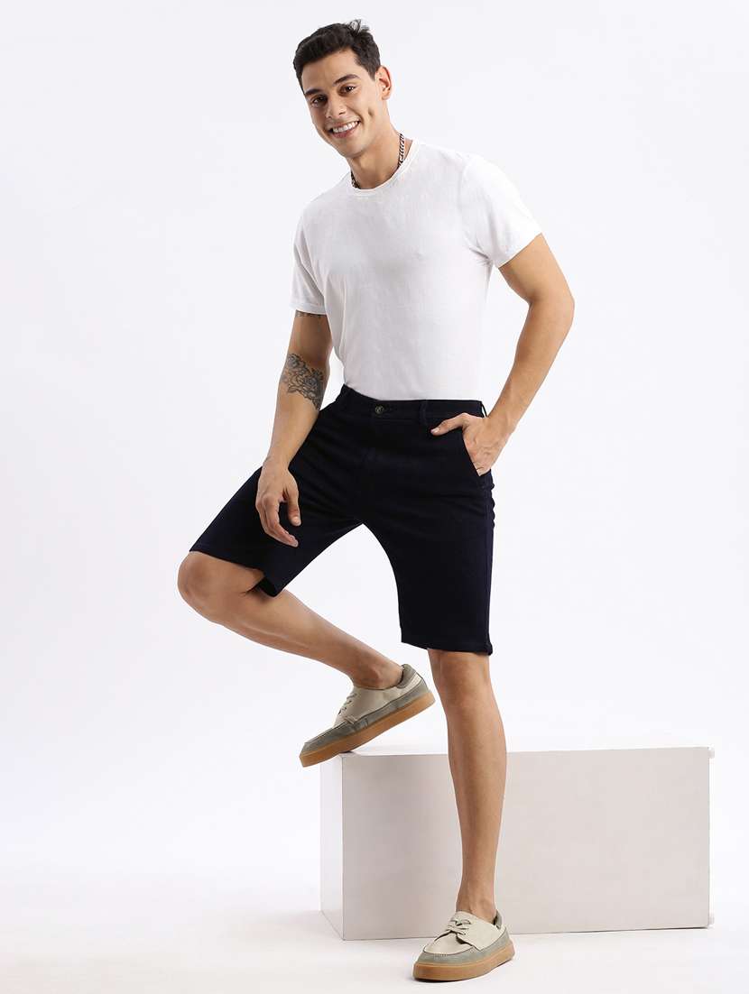 men solid mid rise chinos bermuda shorts - 21376922 -  Standard Image - 4