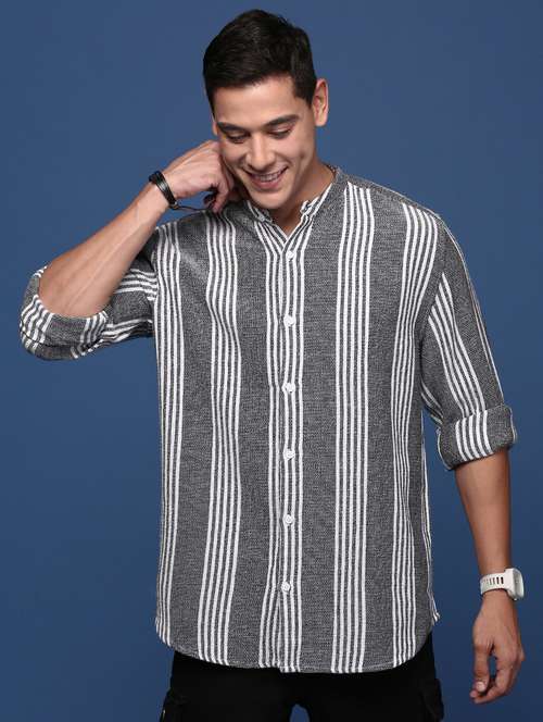 men long sleeved striped casual shirt - 21378728 -  Standard Image - 0