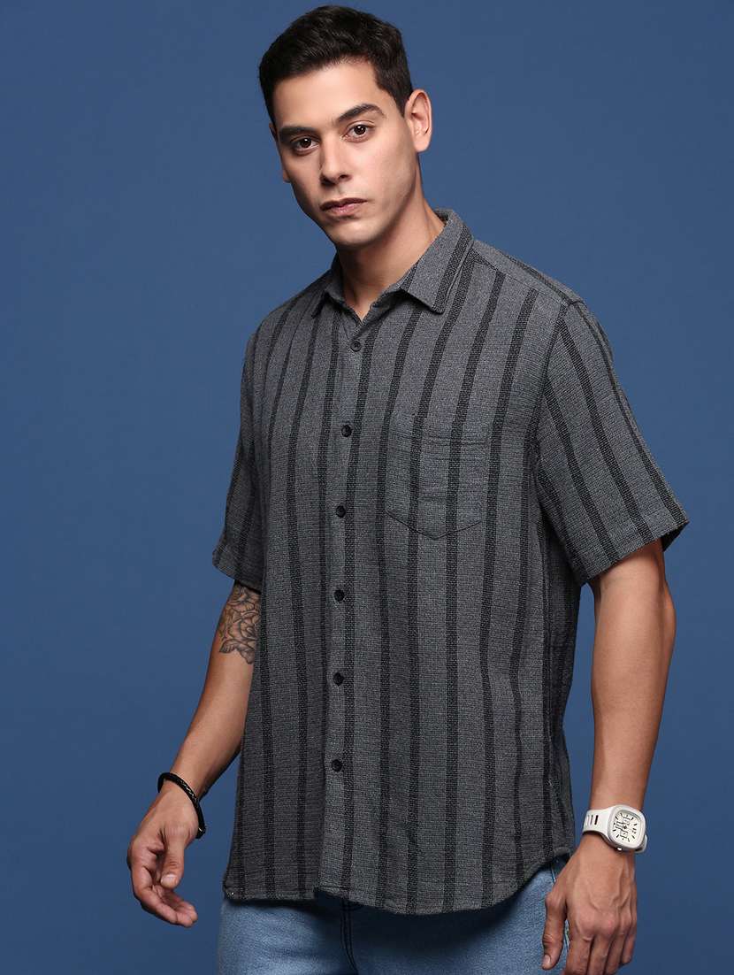 men short sleeved striped casual shirt - 21378741 -  Standard Image - 1