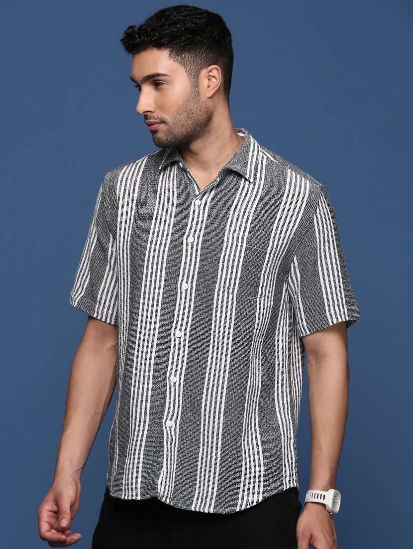 men short sleeved striped casual shirt - 21378743 -  Standard Image - 1
