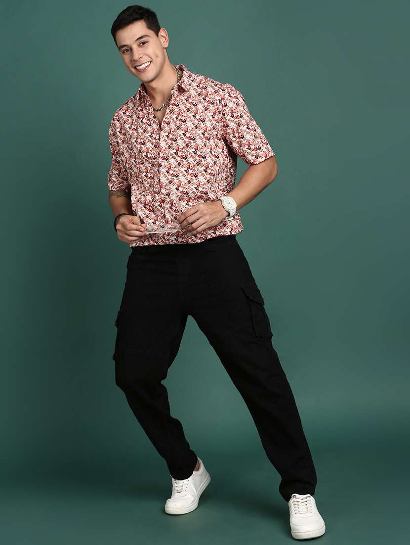 men short sleeved printed casual shirt - 21378752 -  Standard Image - 4