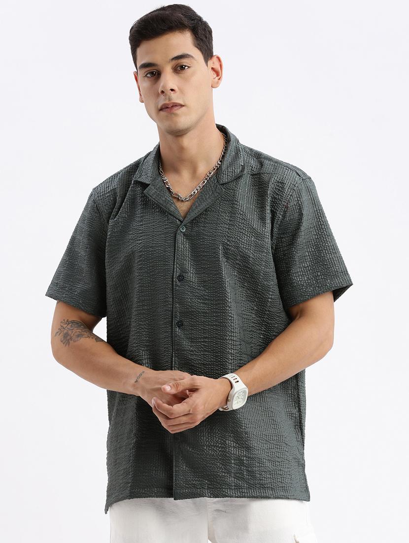 men short sleeved solid casual shirt