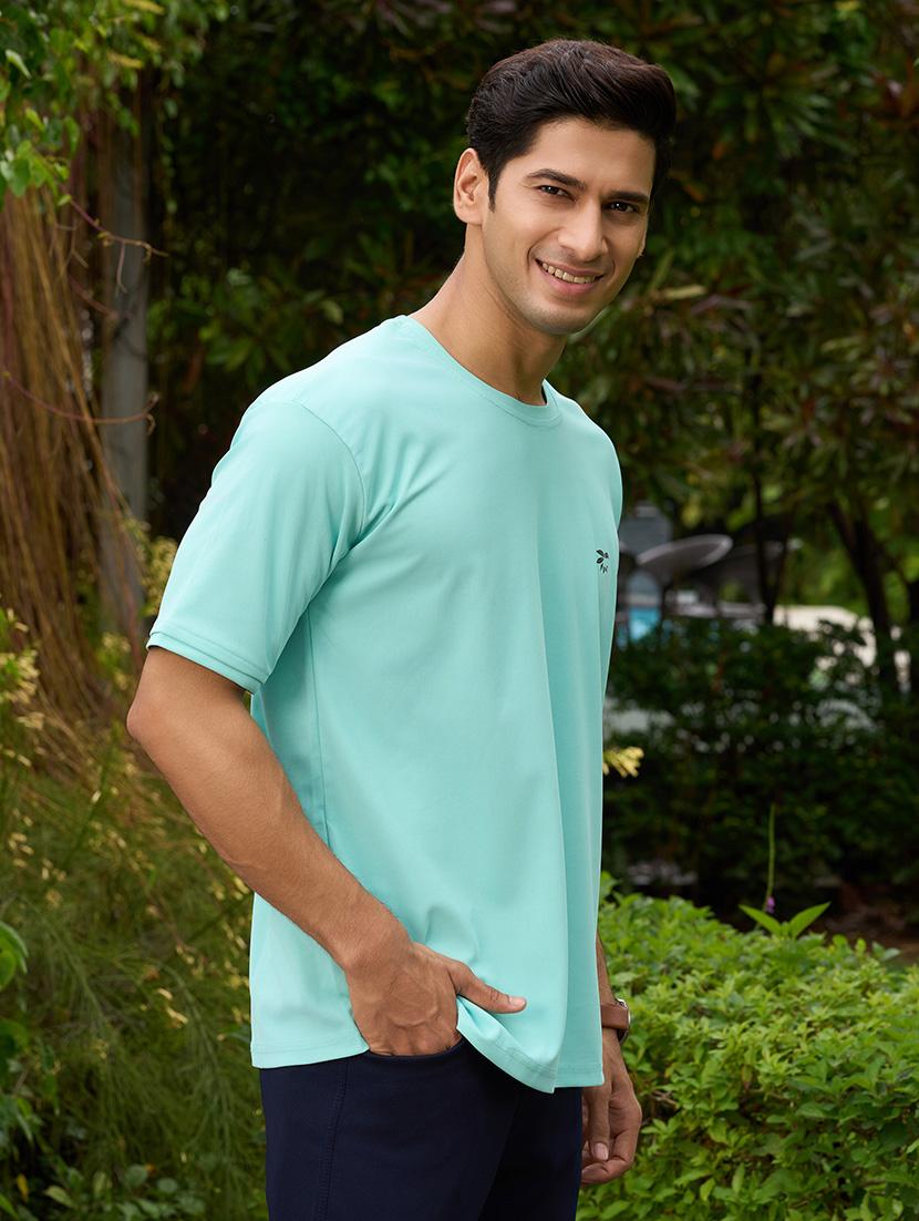 men round neck short sleeves t-shirt - 21379019 - Standard Image - 4