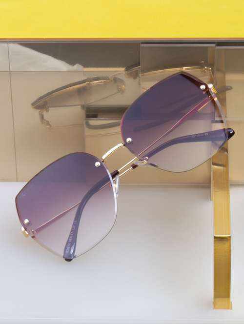 women uv-protected full-rim sunglasses - 21387278 - Standard Image - 0