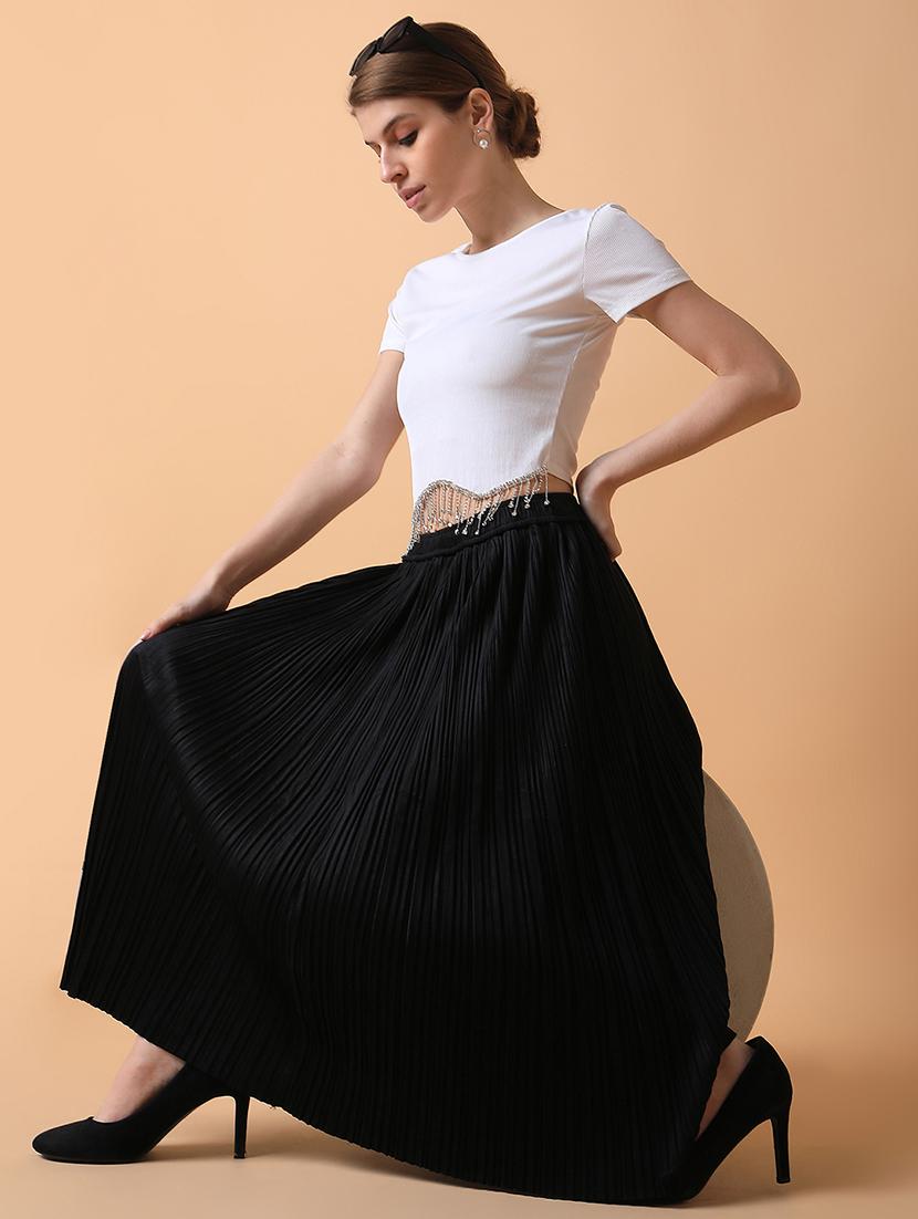 black solid flared skirt - 21387522 - Standard Image - 4