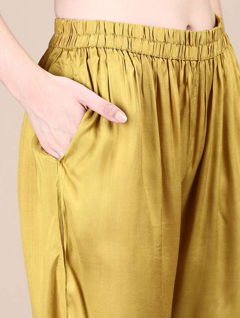 women floral printed kurta pant set with dupatta - 21387676 -  Standard Image - 6