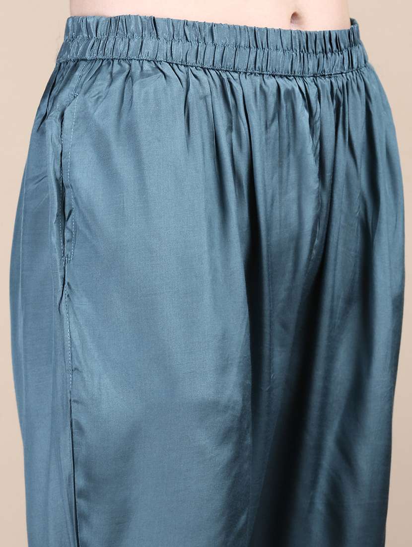 women block print round neck kurta pant set with dupatta - 21387678 -  Standard Image - 6