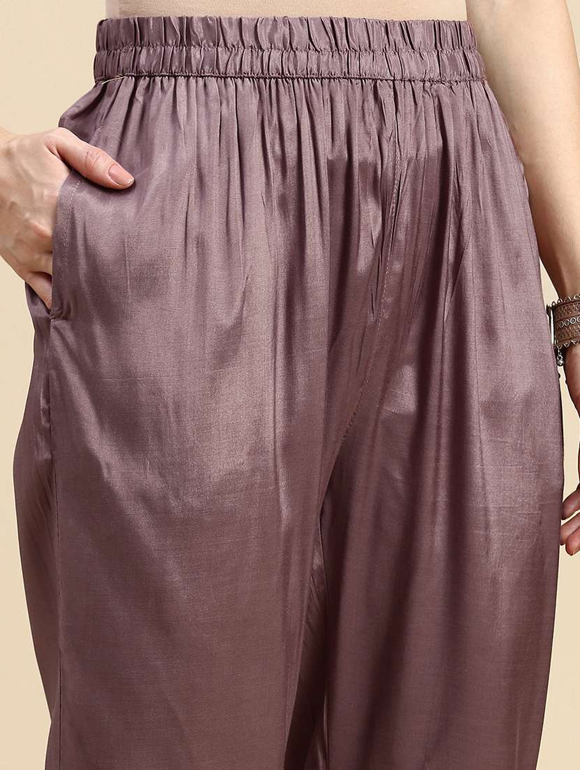 women block print kurta pant set with dupatta - 21387679 -  Standard Image - 6