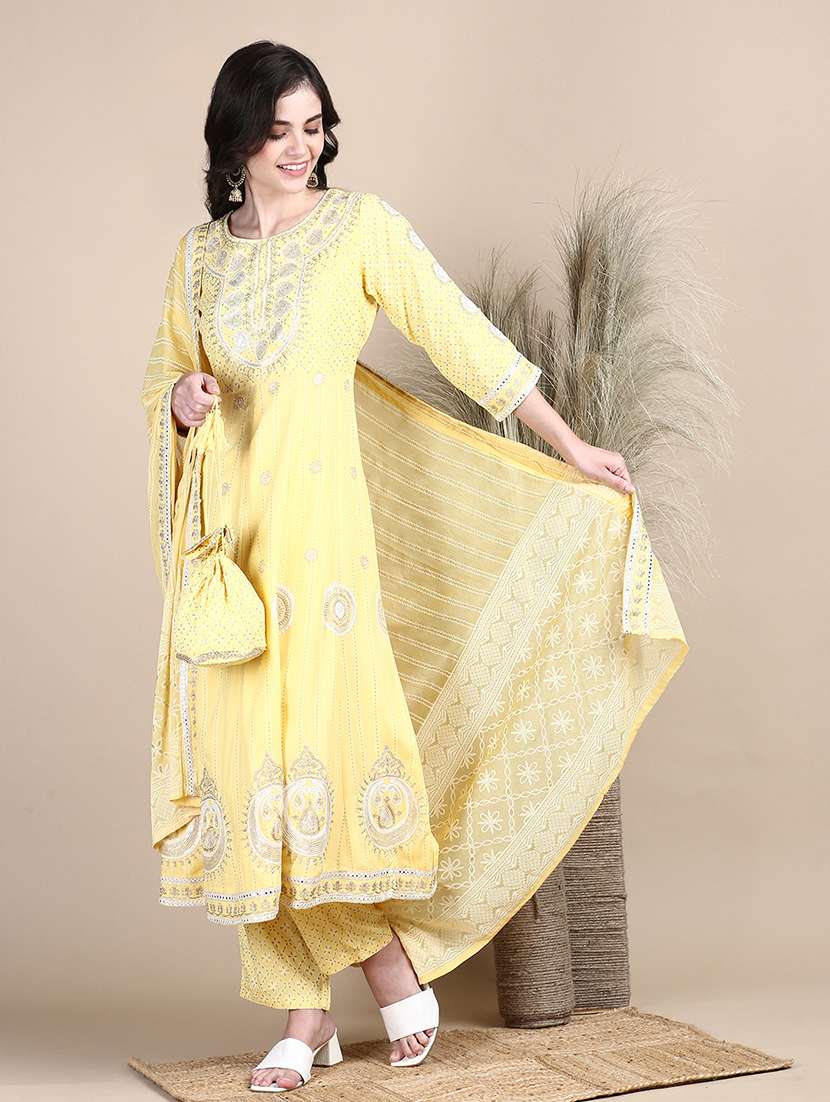 women yellow printed kurta pant set with dupatta - 21387691 -  Standard Image - 4