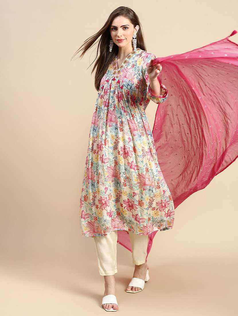women cream floral kurta pant set with dupatta - 21387704 -  Standard Image - 4