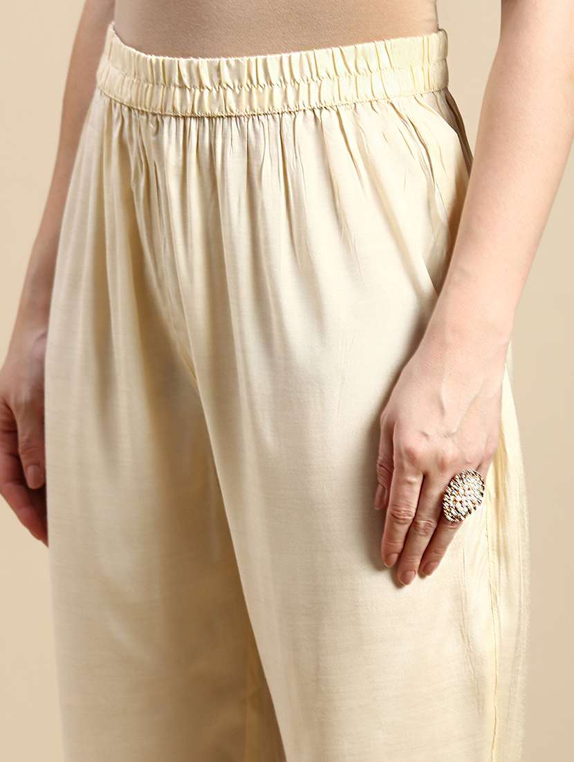 women cream floral kurta pant set with dupatta - 21387704 -  Standard Image - 6