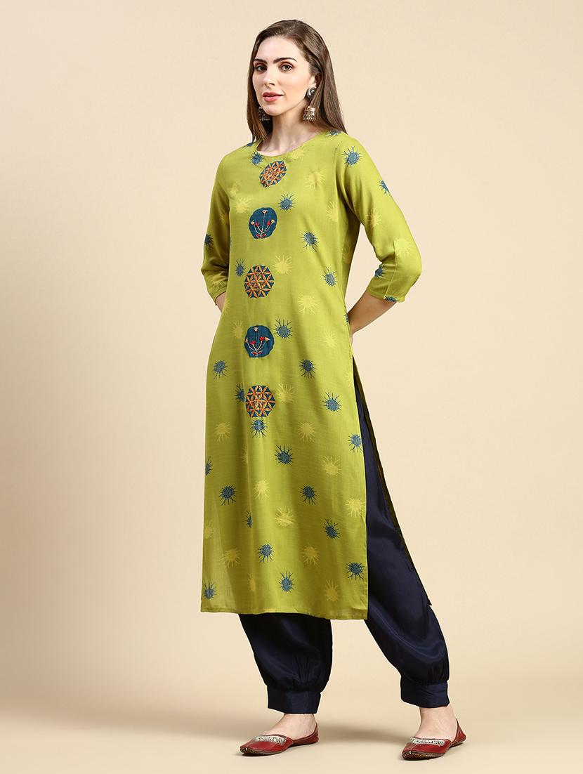 women green round neck straight kurta - 21387742 -  Standard Image - 1