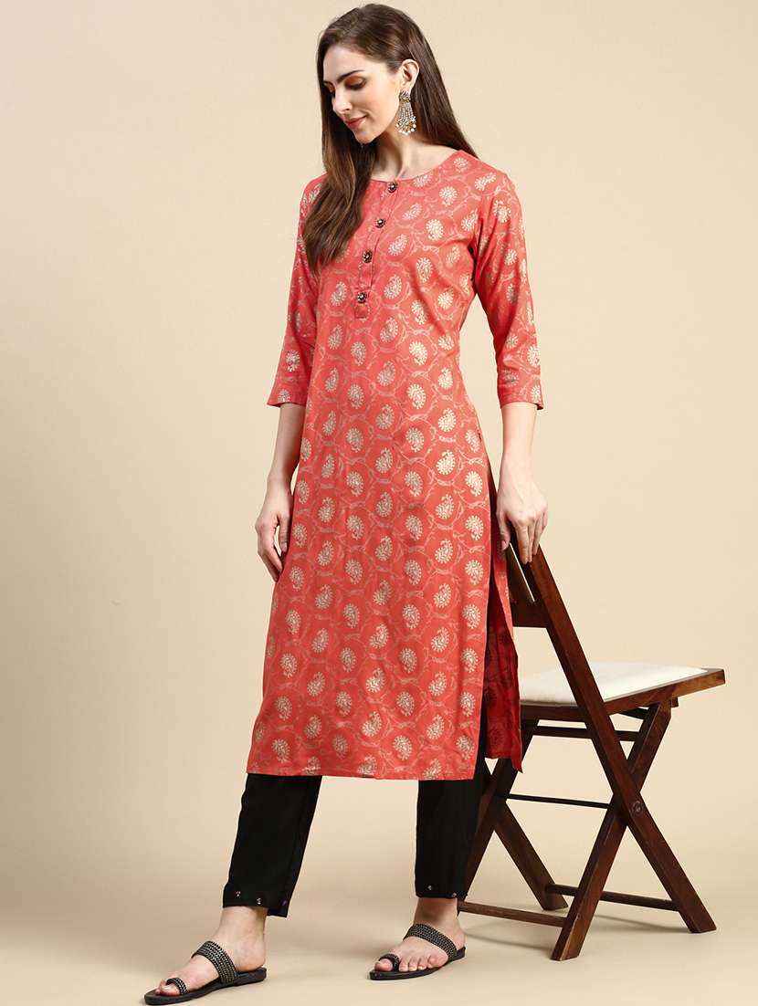 women three quarter sleeve straight kurta - 21387755 -  Standard Image - 4