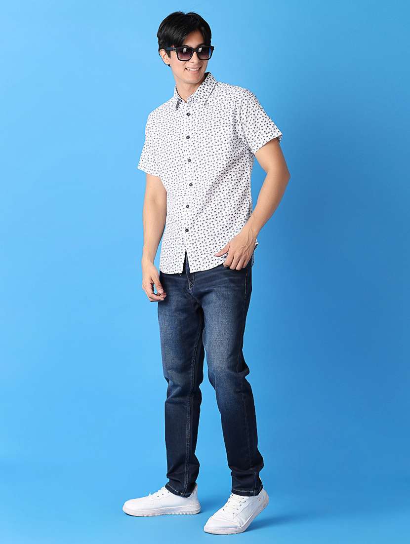 men printed short sleeves casual shirt - 21388066 -  Standard Image - 4