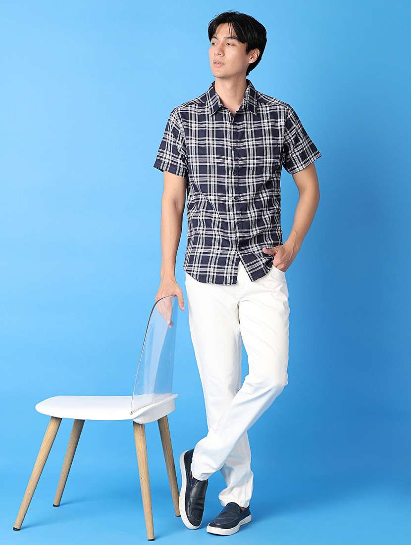 men checks short sleeves casual shirt - 21388071 -  Standard Image - 4