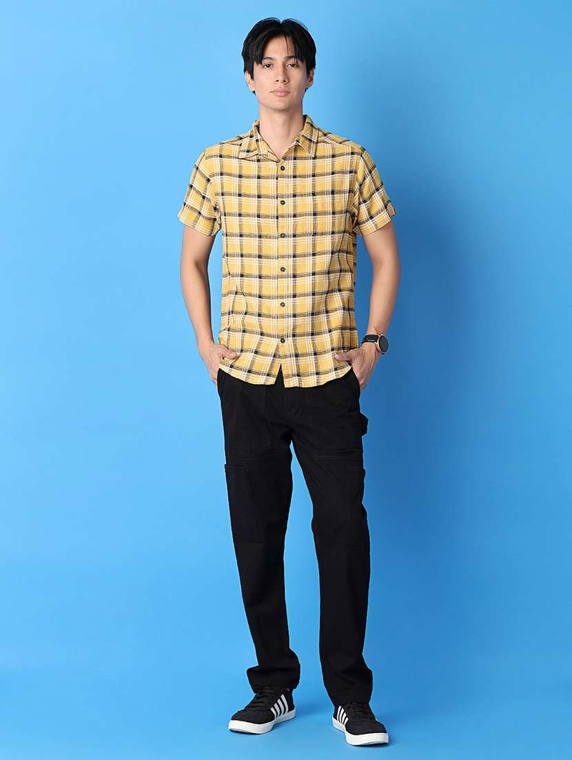 men checks short sleeves casual shirt - 21388072 -  Standard Image - 4