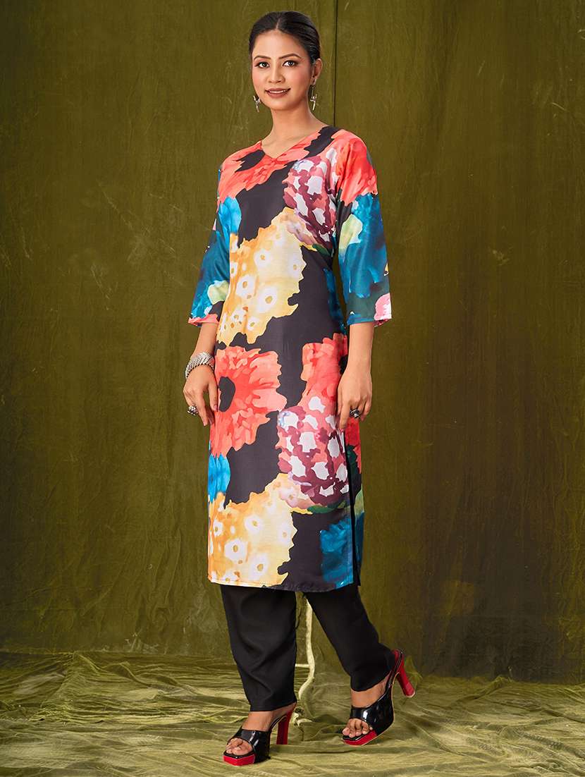 women black floral pringted straight kurta - 21388350 -  Standard Image - 1
