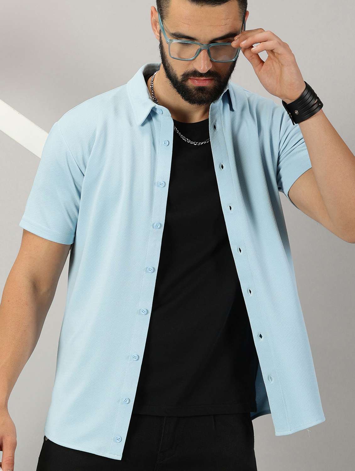 men short sleeve solid casual shirt - 21389156 - Standard Image - 1
