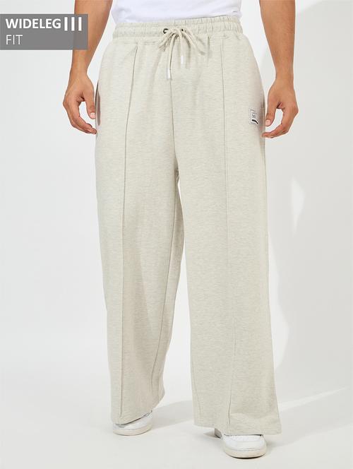 men solid loose fit track pant - 21389721 - Standard Image - 0