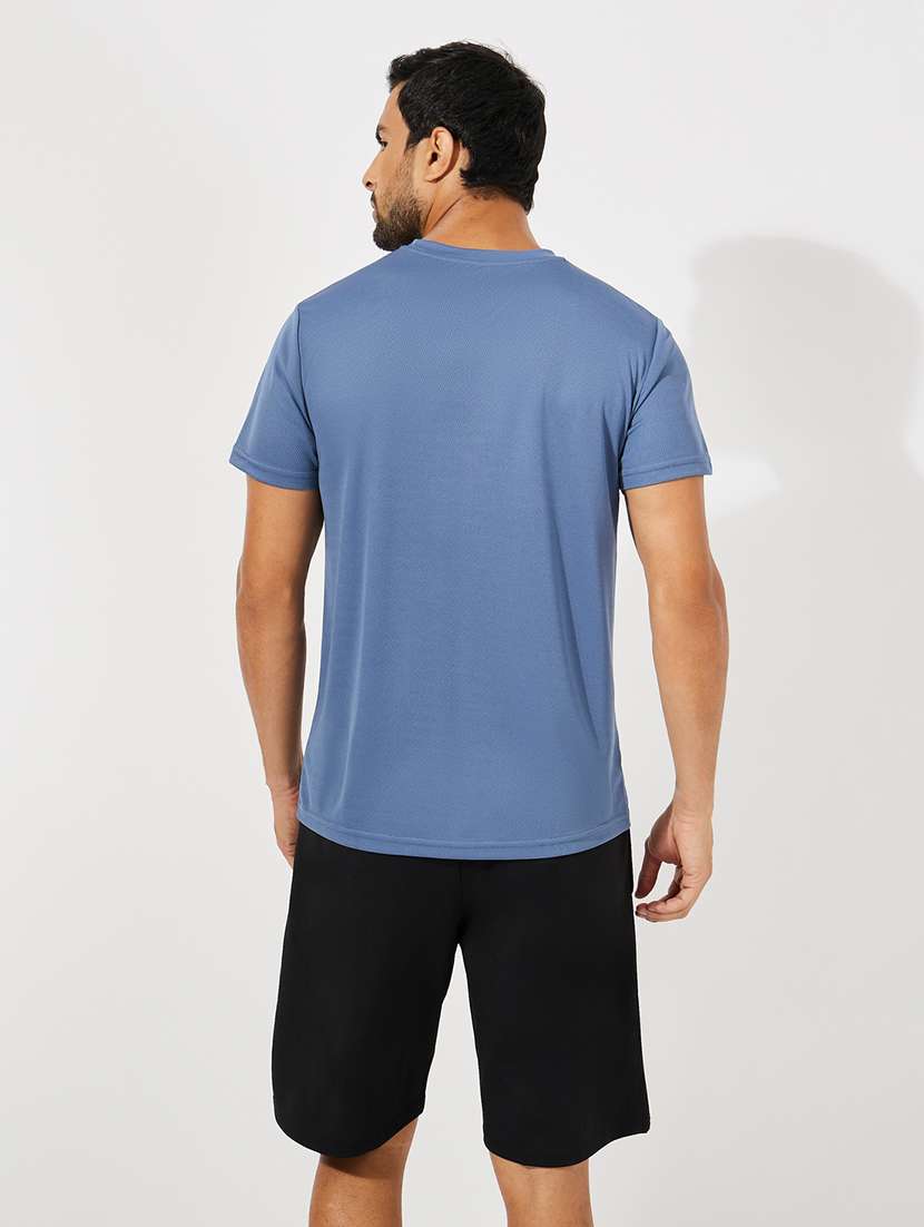 men round neck solid t-shirt & shorts co-ord set - 21389765 -  Standard Image - 1