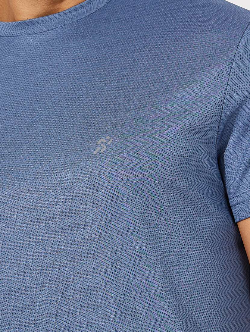 men round neck solid t-shirt & shorts co-ord set - 21389765 -  Standard Image - 4