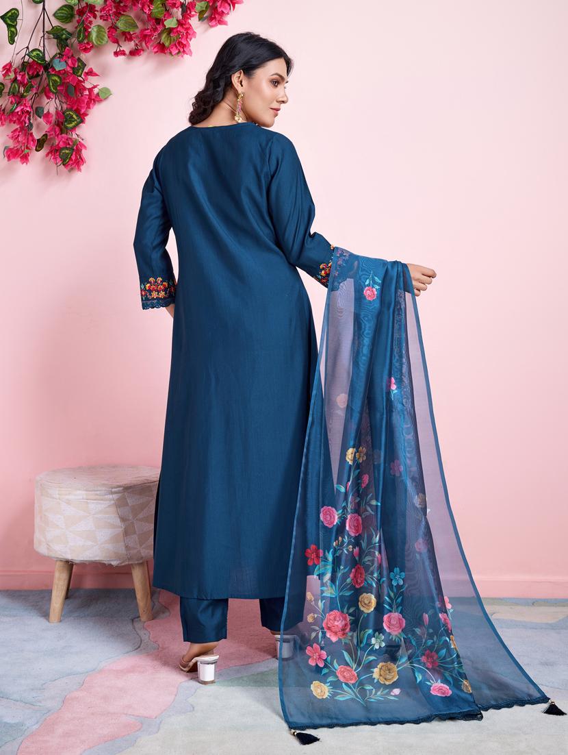 women embroidered kurta pant set with dupatta - 21391357 -  Standard Image - 1