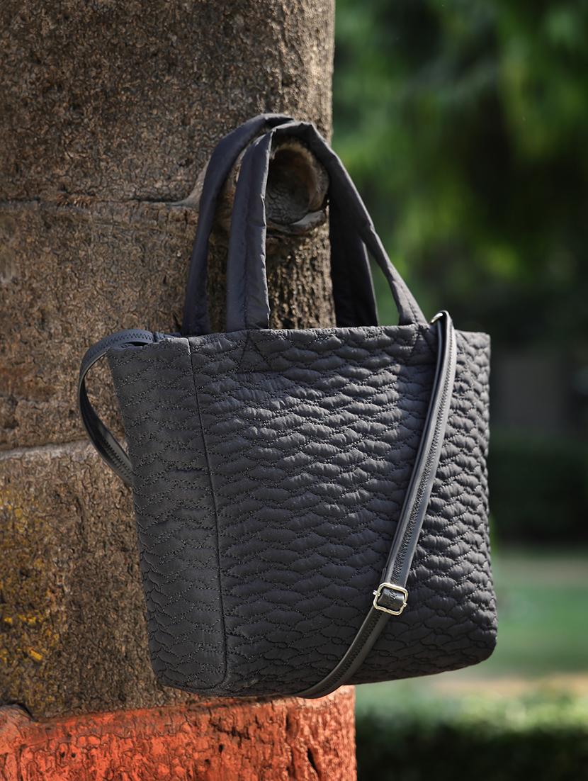 women quilted handbag - 21391424 - Zoom Image - 0