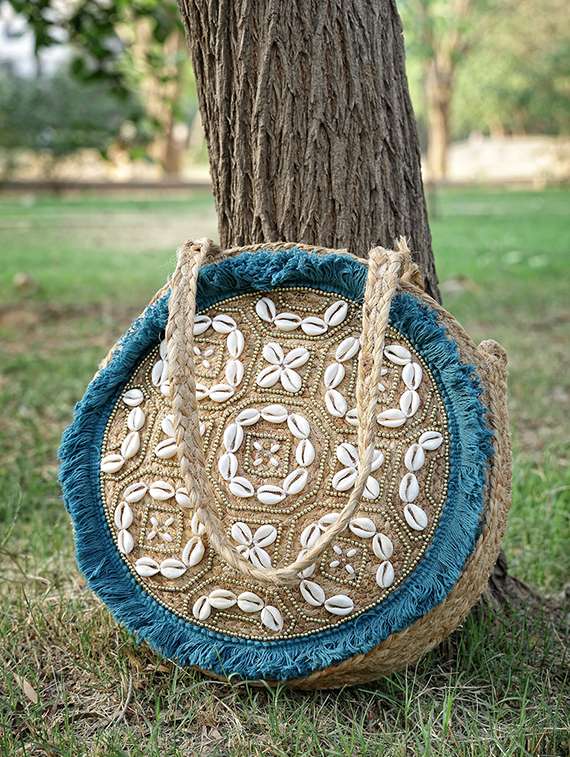 women embellished jute tote bag - 21391636 -  Zoom Image - 0
