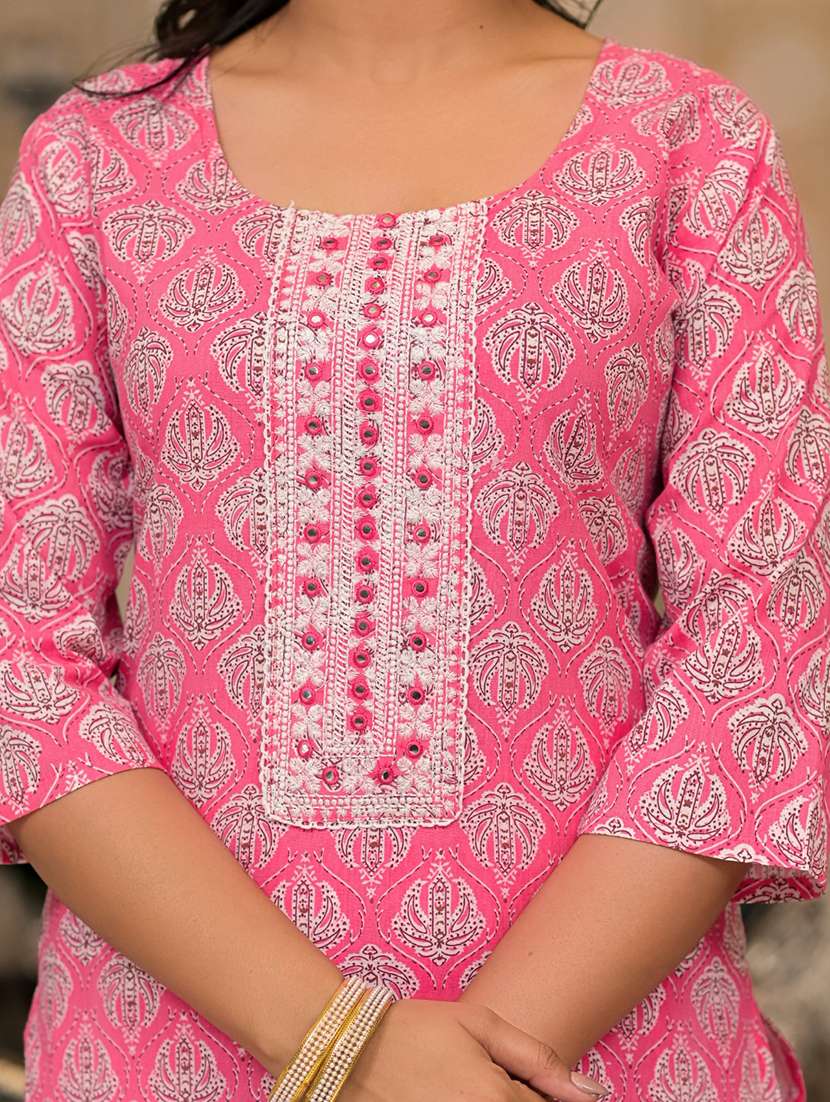 women three quarter sleeve kurta pant with dupatta set - 21391926 - Standard Image - 6