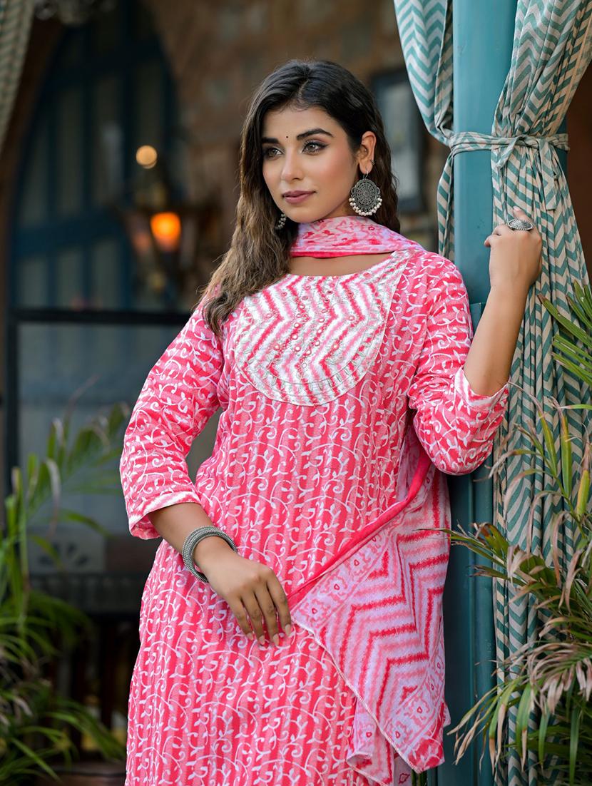 women three quarter sleeve kurta pant with dupatta set - 21391936 - Standard Image - 6