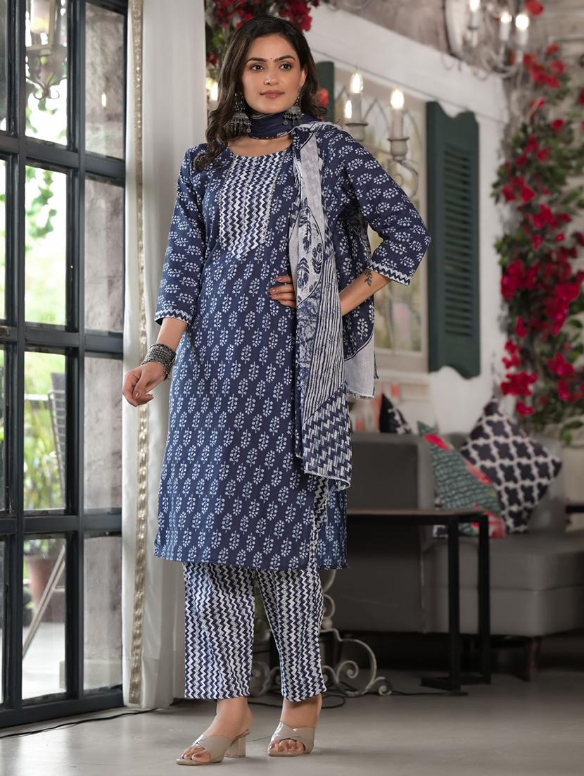 women three quarter sleeve suit set - 21391938 - Standard Image - 1