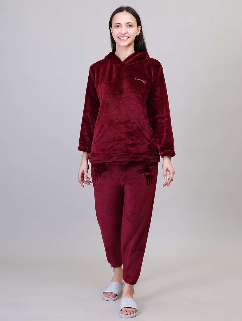 women maroon wool pyjama set